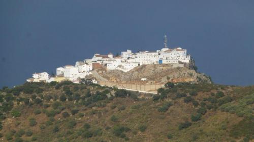 Comares